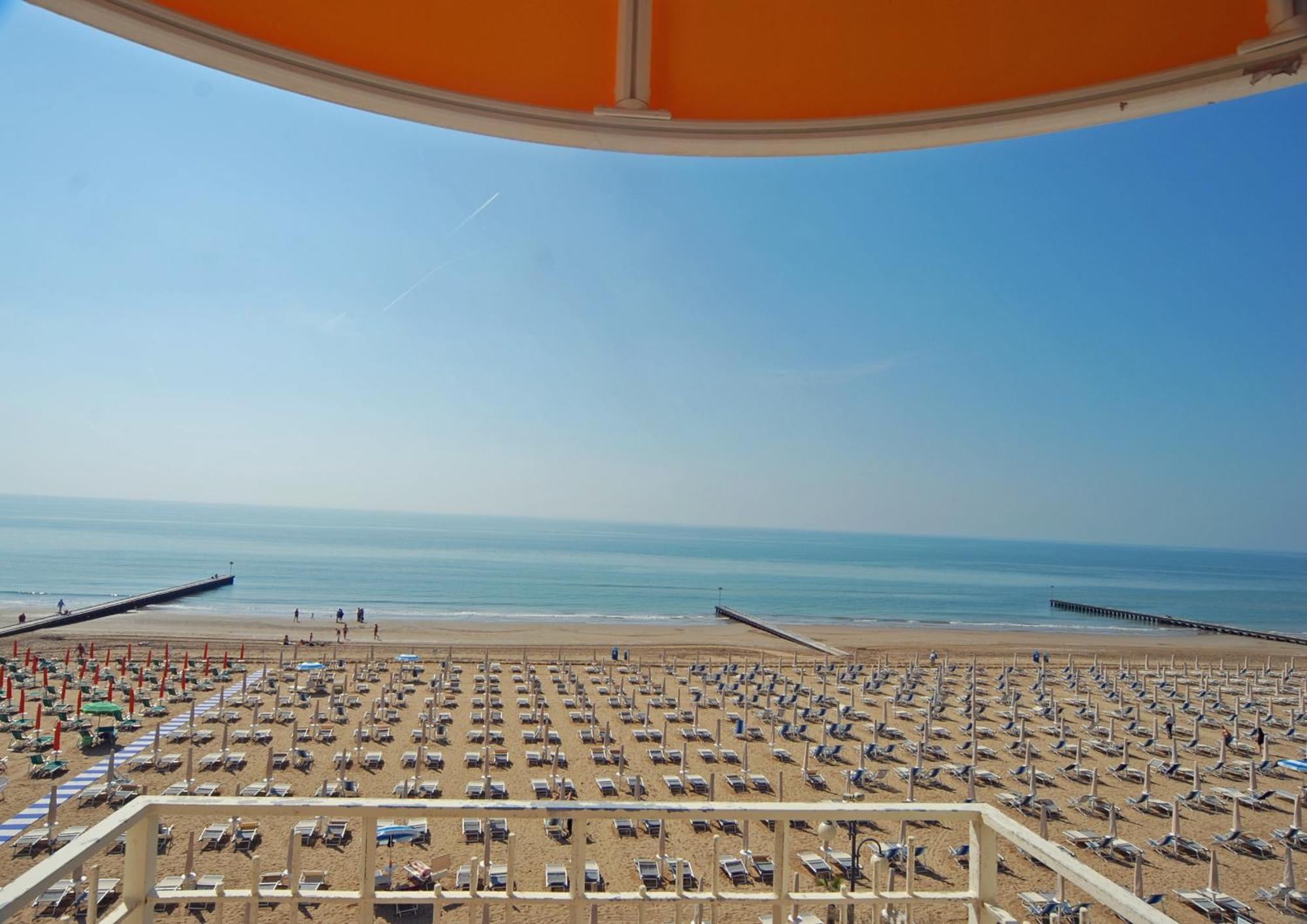 Hotel Montecarlo Lido di Jesolo Eksteriør bilde