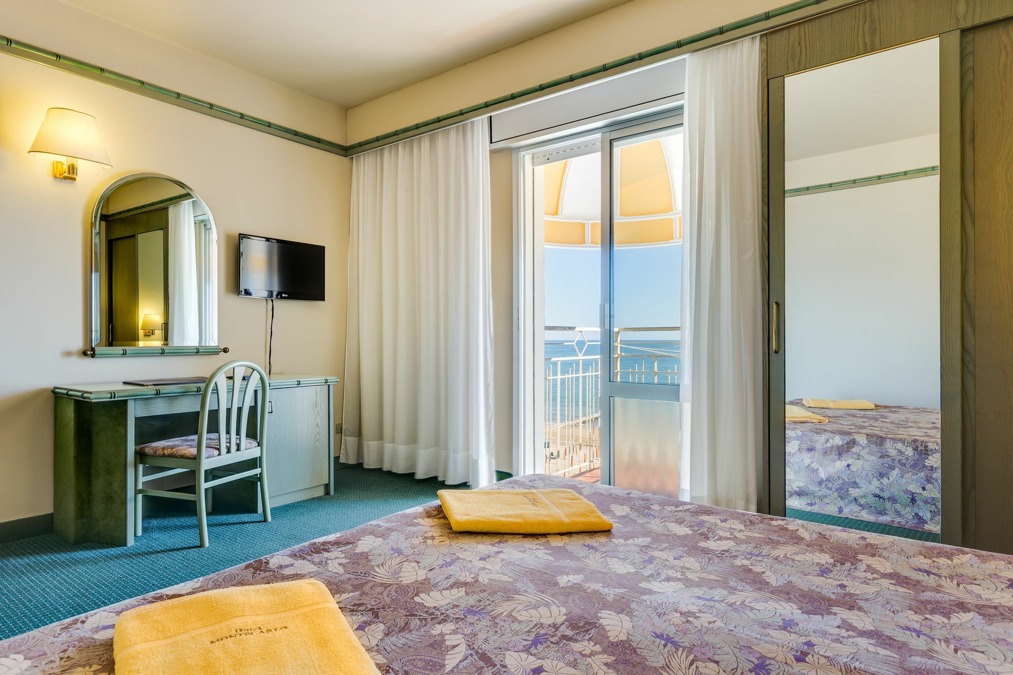 Hotel Montecarlo Lido di Jesolo Eksteriør bilde
